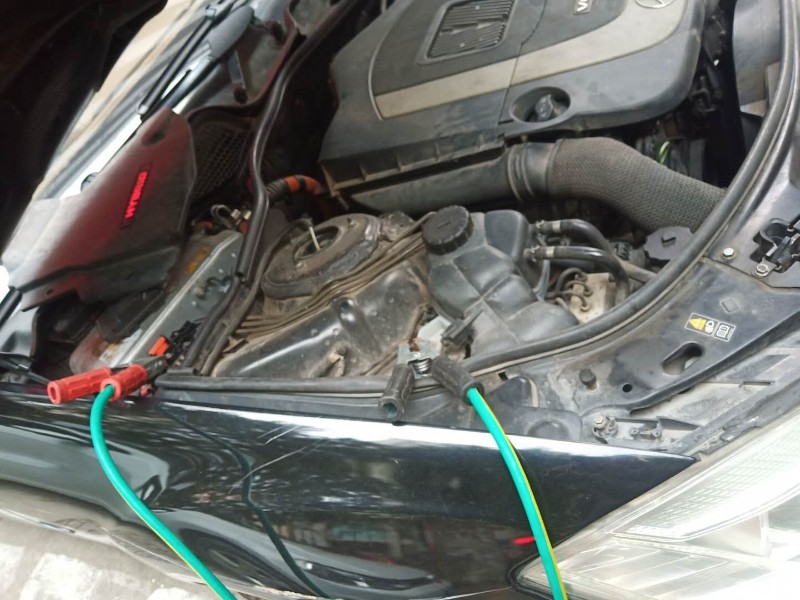 双流汽车换轮胎/爆胎救援电话